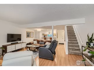 Photo #2: 1001594 Listing