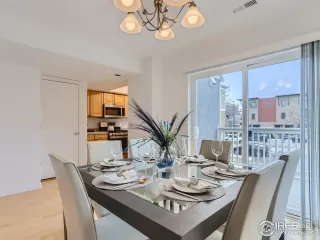 Photo #6: 1001618 Listing