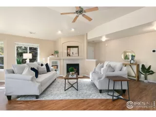 Photo #5: 1001688 Listing