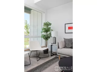 Photo #2: 1001815 Listing