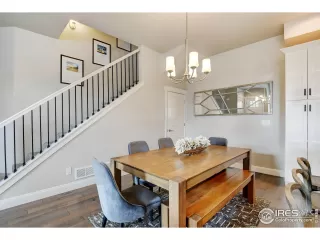 Photo #5: 1001835 Listing