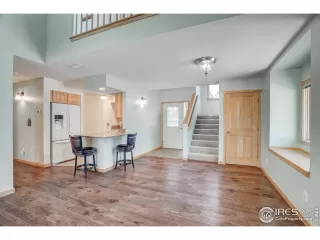 Photo #5: 1001952 Listing