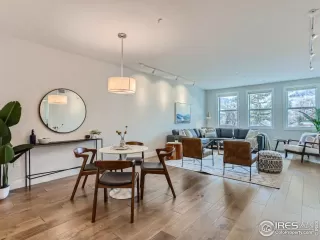 Photo #4: 1001958 Listing