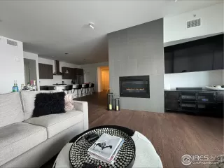 Photo #3: 1001988 Listing