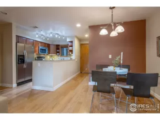 Photo #6: 1002115 Listing