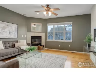 Photo #3: 1002129 Listing