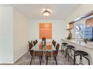 Photo #3: 1002178 Listing