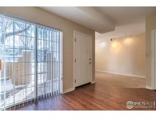 Photo #1: 1002268 Listing