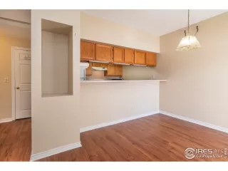 Photo #4: 1002268 Listing