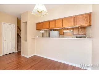 Photo #5: 1002268 Listing