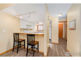 Photo #3: 1002271 Listing