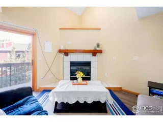 Photo #4: 1002271 Listing