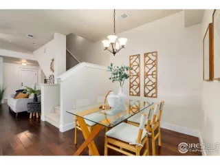 Photo #5: 1002272 Listing 