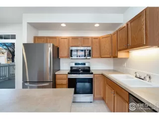 Photo #3: 1002369 Listing