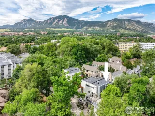 Photo #2: 1002392 Listing