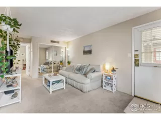 Photo #2: 1002397 Listing 