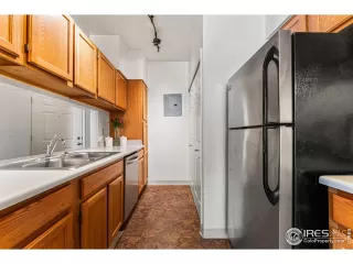 Photo #5: 1002464 Listing