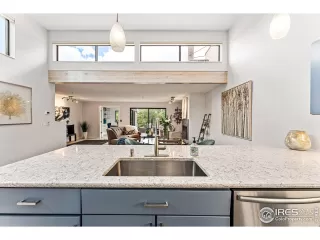 Photo #1: 1002479 Listing