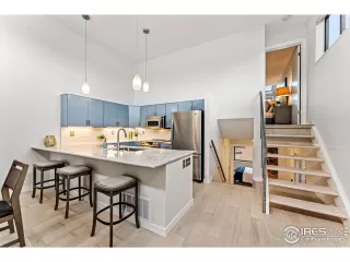 Photo #3: 1002479 Listing