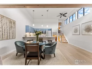 Photo #5: 1002479 Listing