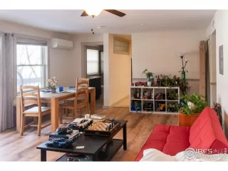 Photo #6: 1002499 Listing