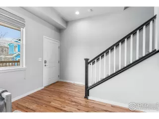 Photo #3: 1002502 Listing