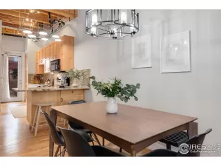 Photo #6: 1002510 Listing