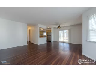 Photo #5: 1002546 Listing