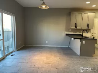 Photo #4: 1002605 Listing 