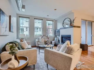 Photo #2: 1002649 Listing