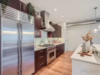 Photo #4: 1002649 Listing