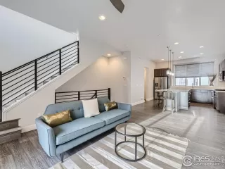 Photo #6: 1002723 Listing 