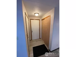 Photo #5: 1002764 Listing