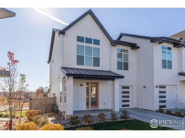 MLS: 1002779 Condo For Sale