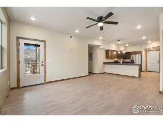 Photo #2: 1002831 Listing 