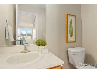 Photo #6: 1002940 Listing