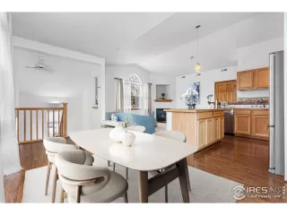 Photo #6: 1002978 Listing