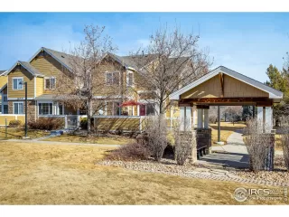 Photo #3: 1002988 Listing