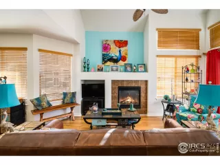 Photo #5: 1002988 Listing