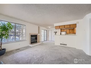 Photo #3: 1003047 Listing