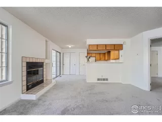 Photo #6: 1003047 Listing