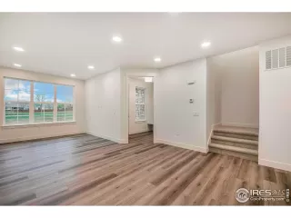 Photo #2: 1003078 Listing