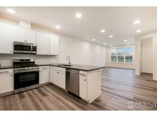 Photo #4: 1003078 Listing