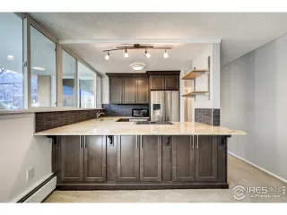 Photo #2: 1003082 Listing