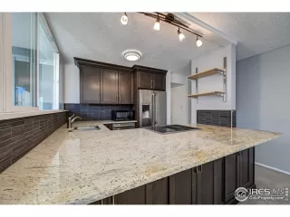 Photo #5: 1003082 Listing