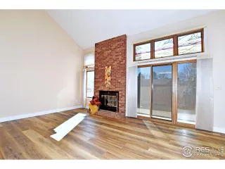 Photo #2: 1003090 Listing