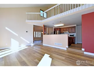 Photo #4: 1003090 Listing