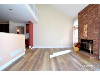 Photo #5: 1003090 Listing