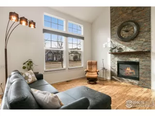 Photo #4: 1003104 Listing