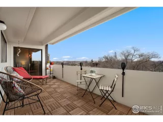 Photo #2: 1003117 Listing